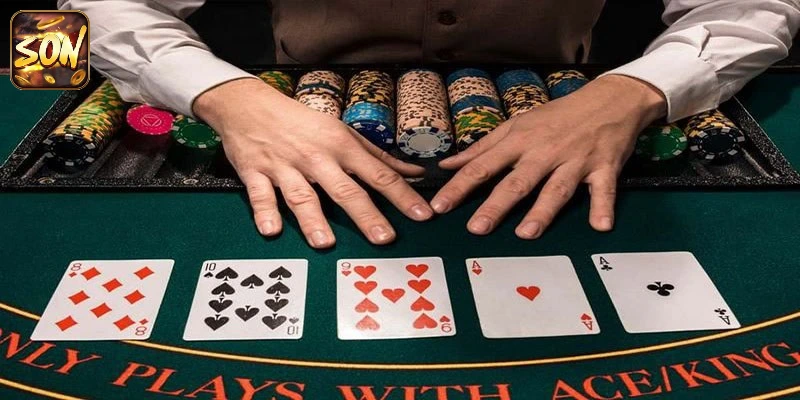 cach-choi-poker-sonclub-tap-trung